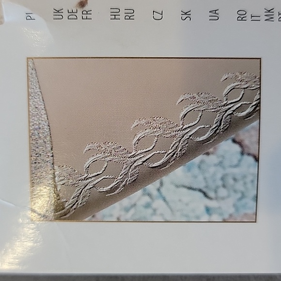 ✨White Fiore 3D Tights - Picture 3 of 5